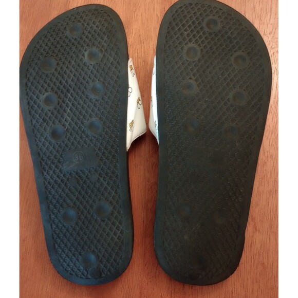 Disney Winnie the Pooh Slides Slip On Sandals Size 36 (Approx. 5.5-6 Womens US) - Picture 2 of 2